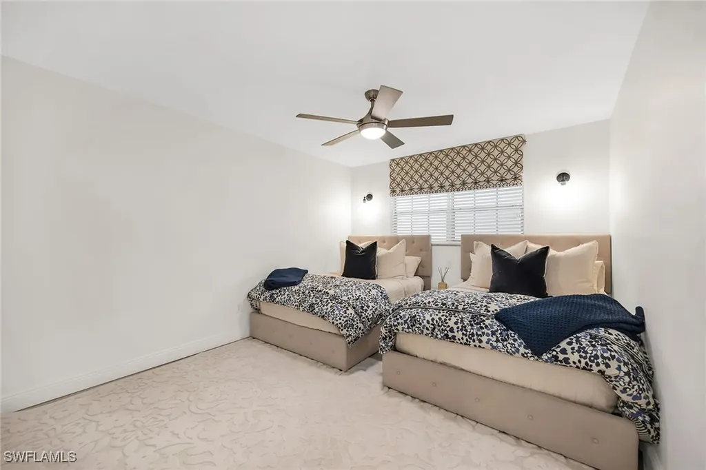 290 Banyan Boulevard Naples FL 34102