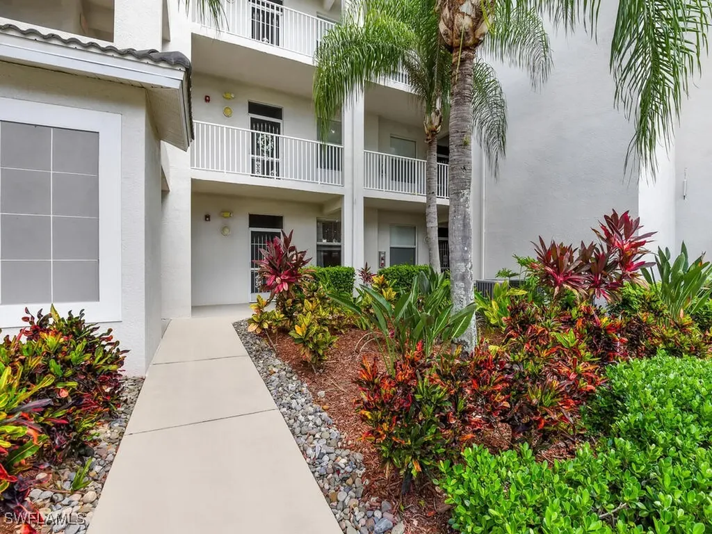 10350 Washingtonia Palm Way Fort Myers FL 33966