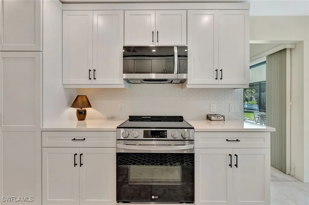 731 Reef Point Circle Naples FL 34108