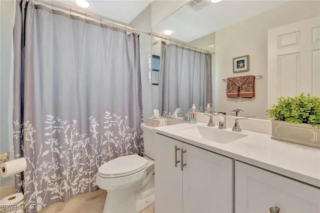 731 Reef Point Circle Naples FL 34108