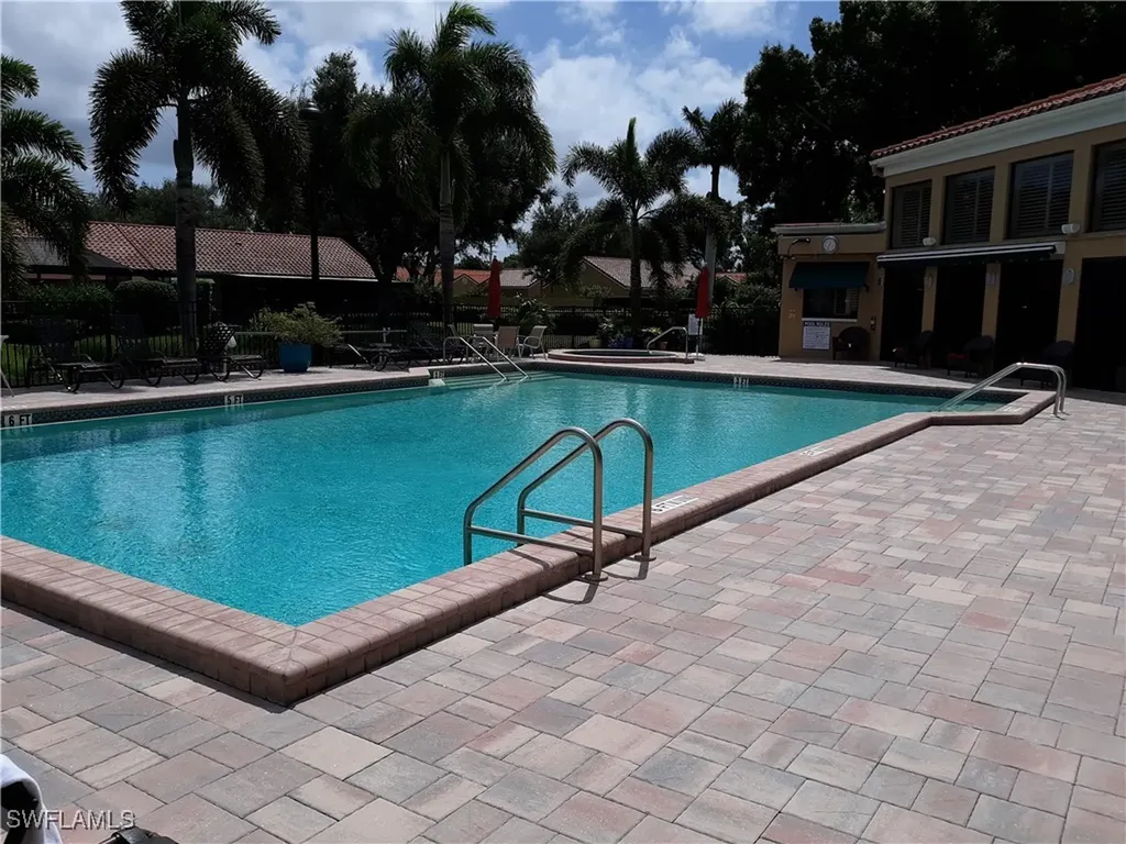 731 Reef Point Circle Naples FL 34108