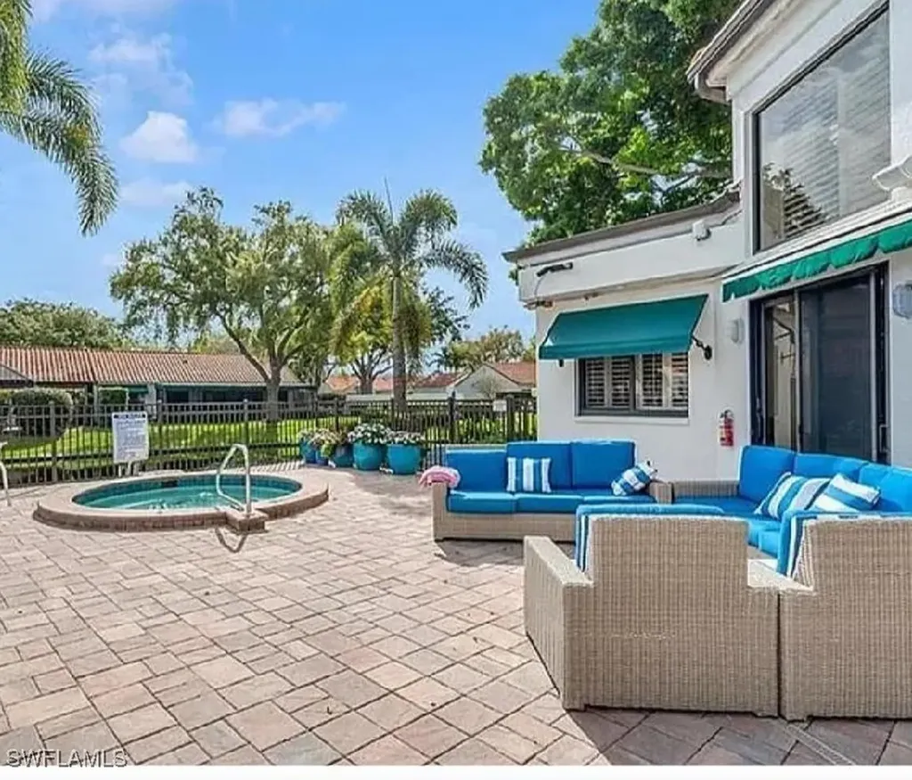 731 Reef Point Circle Naples FL 34108
