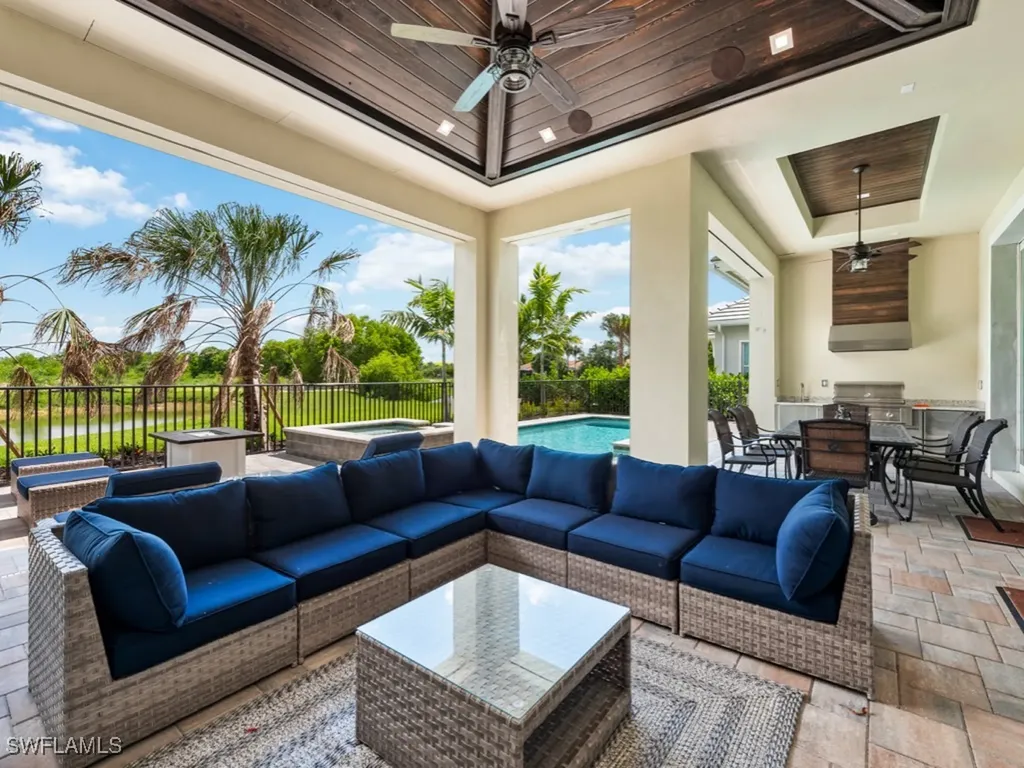 3340 Kumamoto Lane Naples FL 34114