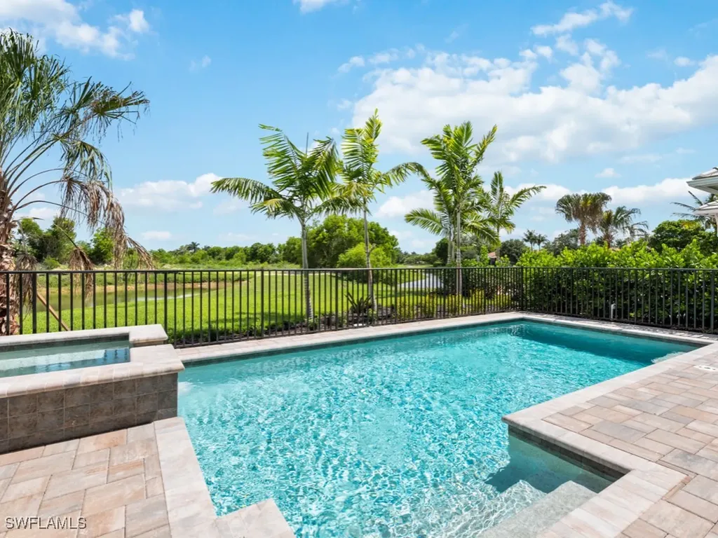 3340 Kumamoto Lane Naples FL 34114