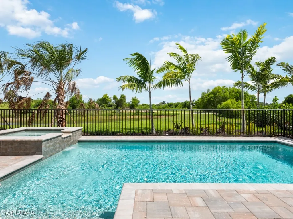 3340 Kumamoto Lane Naples FL 34114