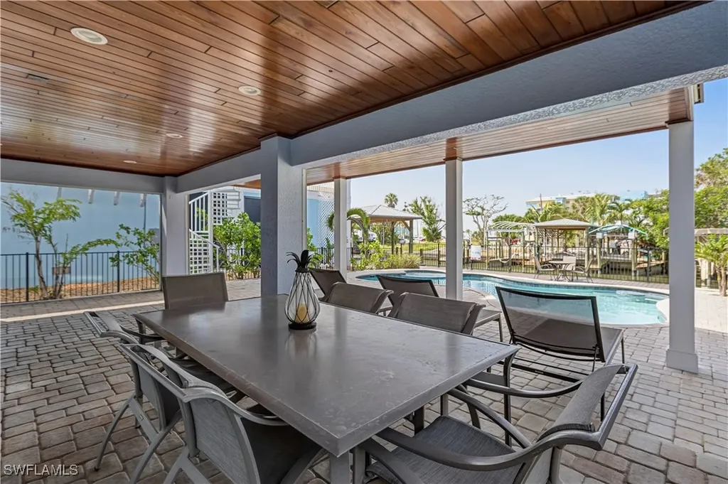 571 Palermo Circle Fort Myers Beach FL 33931