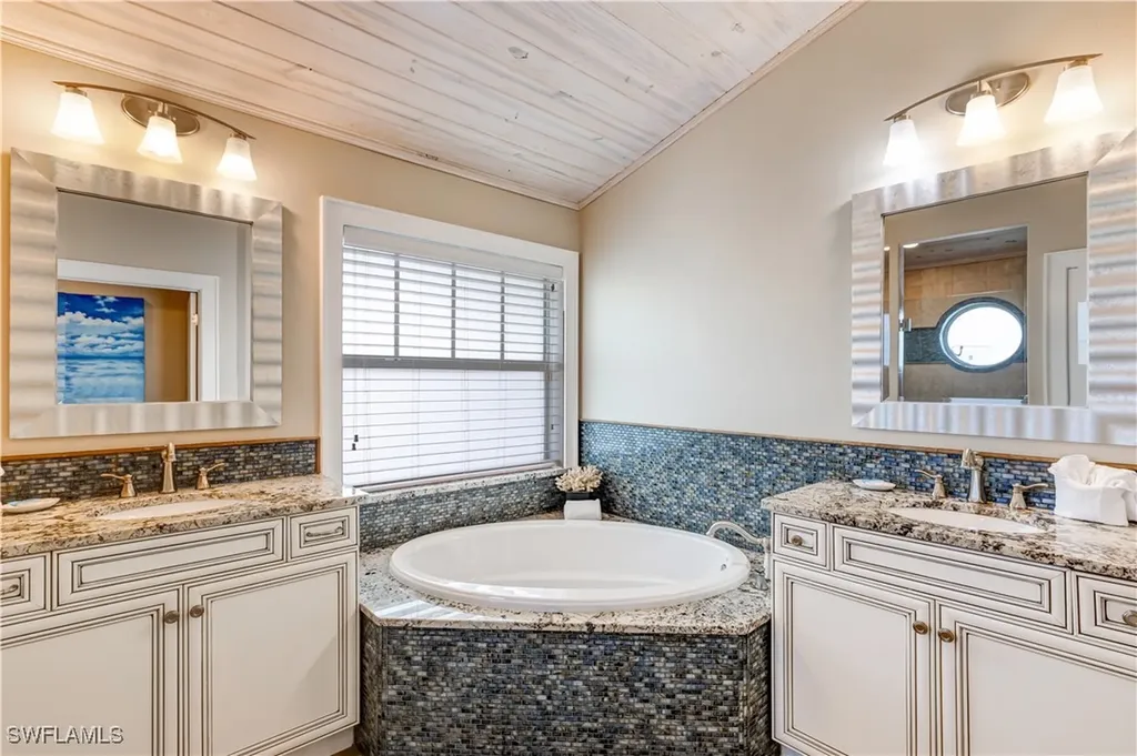 571 Palermo Circle Fort Myers Beach FL 33931