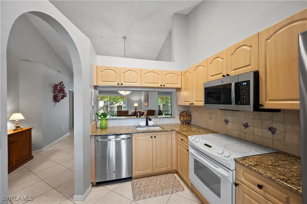 2456 Millcreek Lane Naples FL 34119