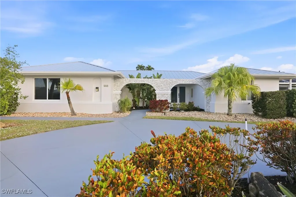 339 Landmark Street Marco Island FL 34145