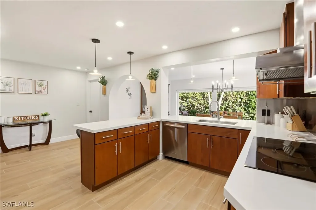 339 Landmark Street Marco Island FL 34145