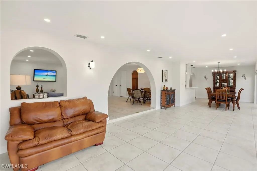 339 Landmark Street Marco Island FL 34145