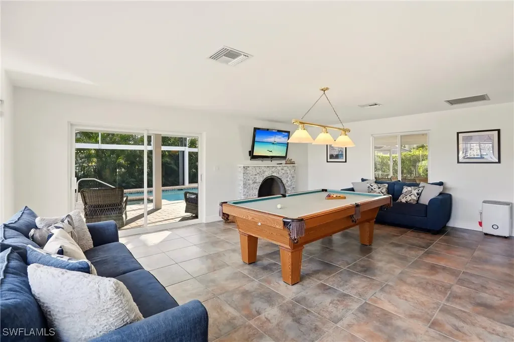 339 Landmark Street Marco Island FL 34145