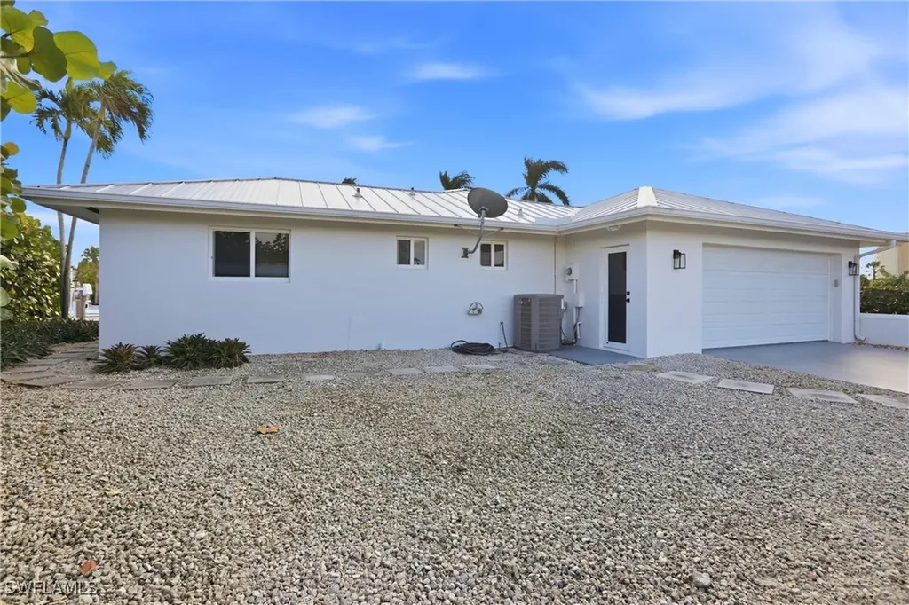 339 Landmark Street Marco Island FL 34145