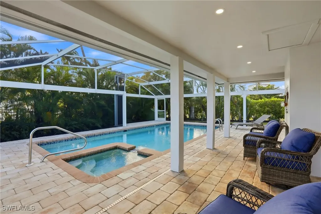 339 Landmark Street Marco Island FL 34145