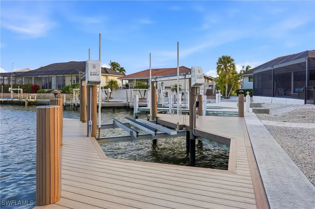 339 Landmark Street Marco Island FL 34145