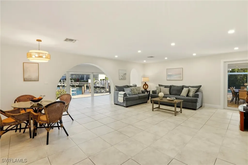 339 Landmark Street Marco Island FL 34145
