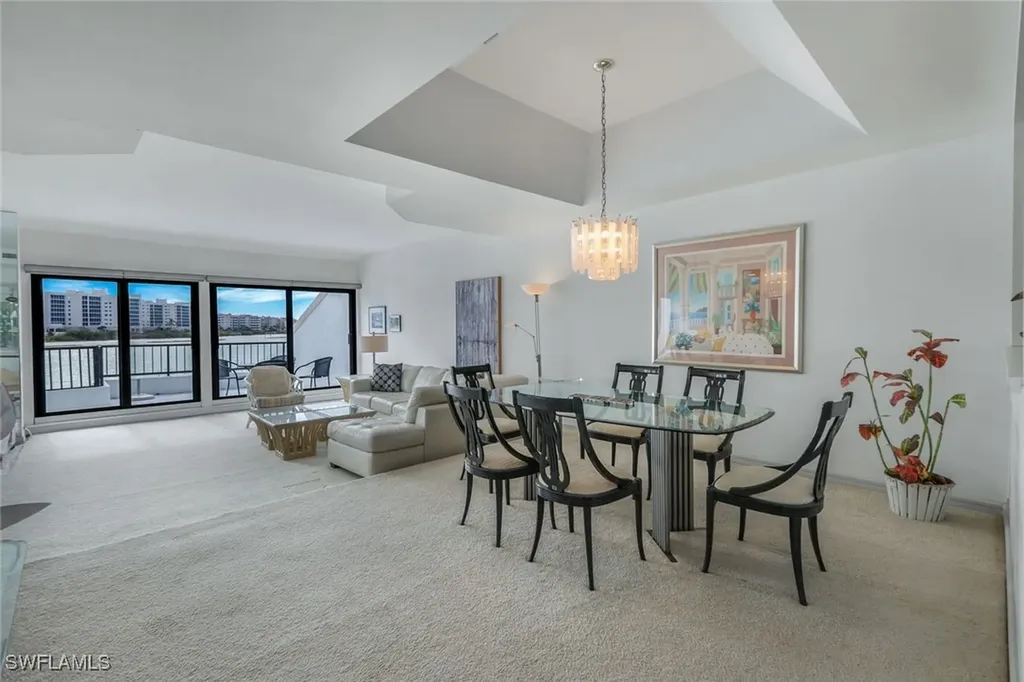 210 La Peninsula Boulevard Naples FL 34113