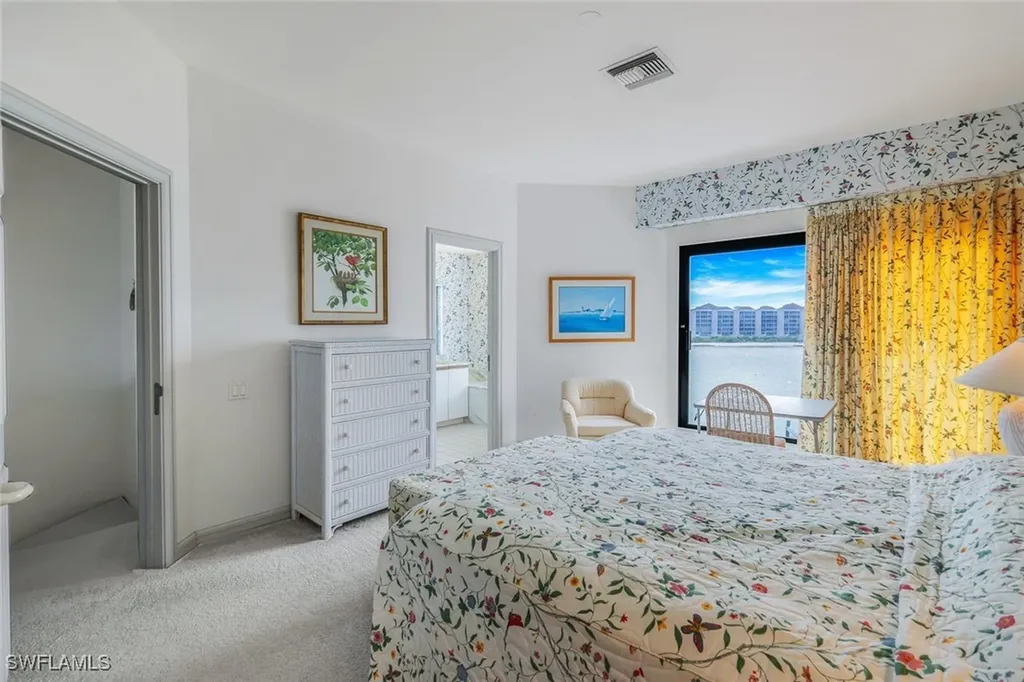 210 La Peninsula Boulevard Naples FL 34113