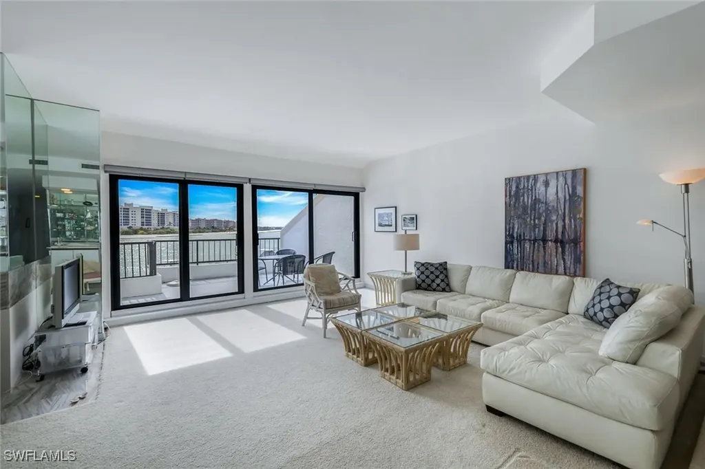 210 La Peninsula Boulevard Naples FL 34113