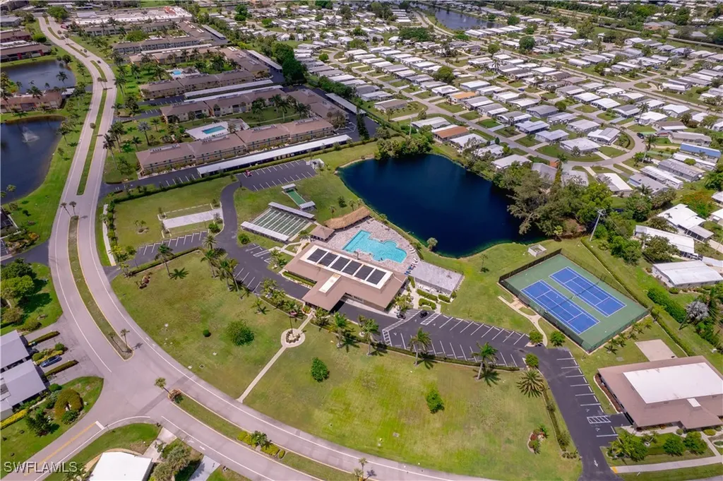 433 Riviera Boulevard W Naples FL 34112