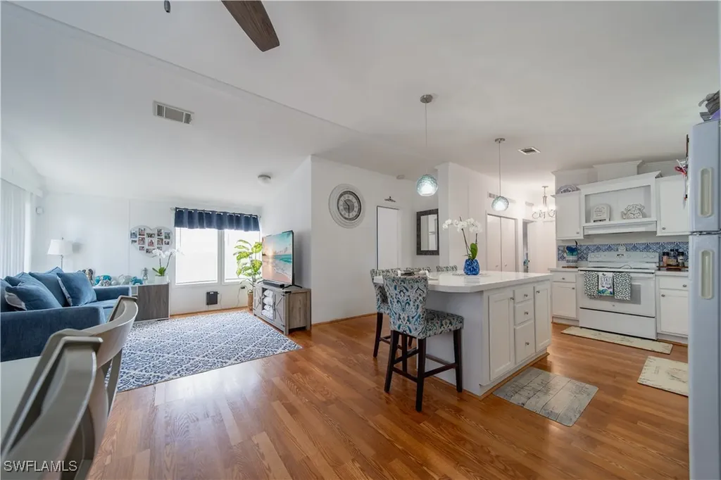 433 Riviera Boulevard W Naples FL 34112