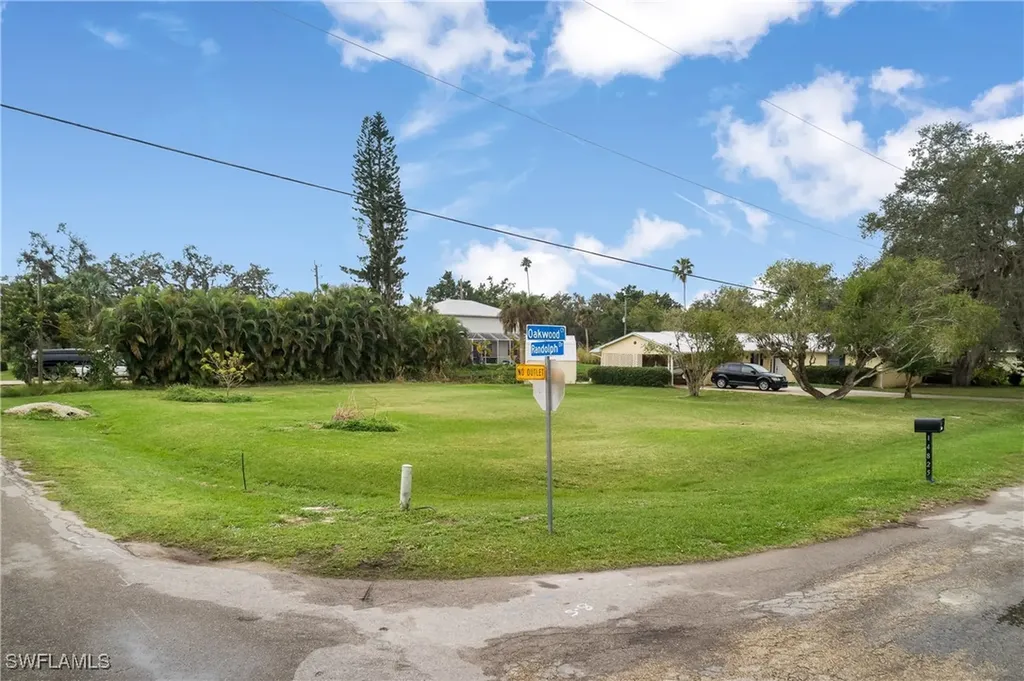 14825 Oakwood Court Fort Myers FL 33905