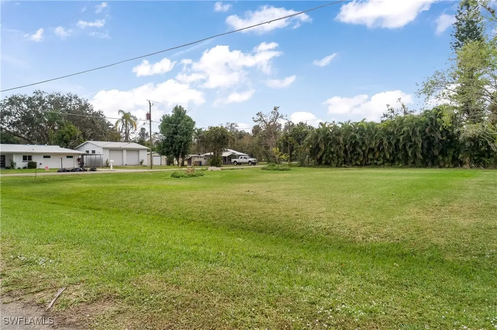 14825 Oakwood Court Fort Myers FL 33905