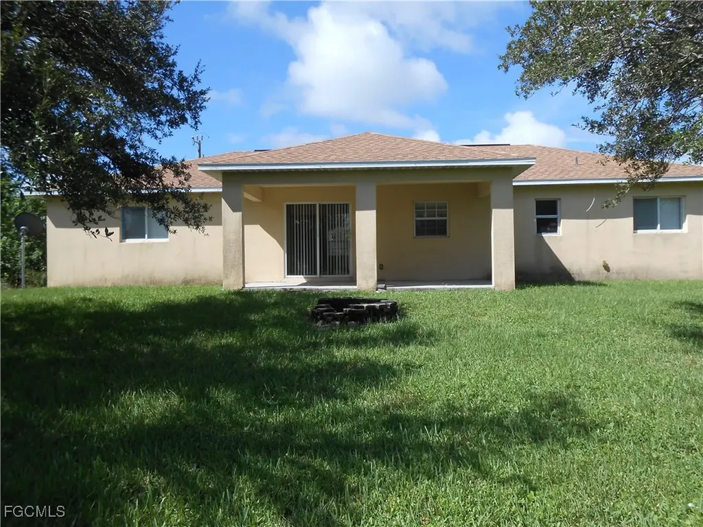 335 Pinehurst Avenue Lehigh Acres FL 33974