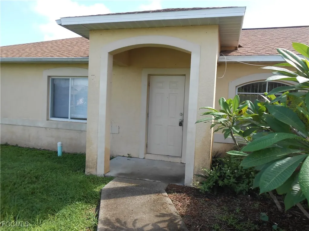 335 Pinehurst Avenue Lehigh Acres FL 33974