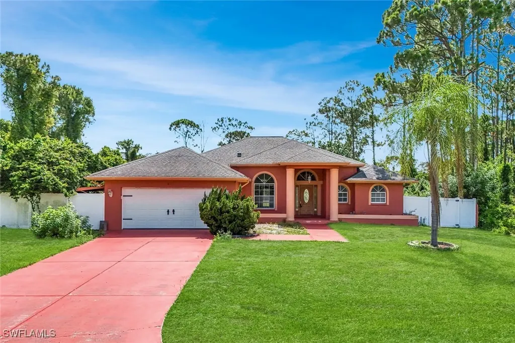 811 Jefferson Avenue Lehigh Acres FL 33936