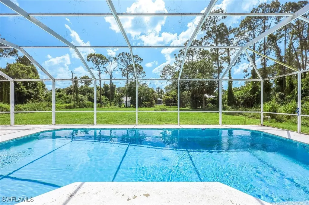 811 Jefferson Avenue Lehigh Acres FL 33936