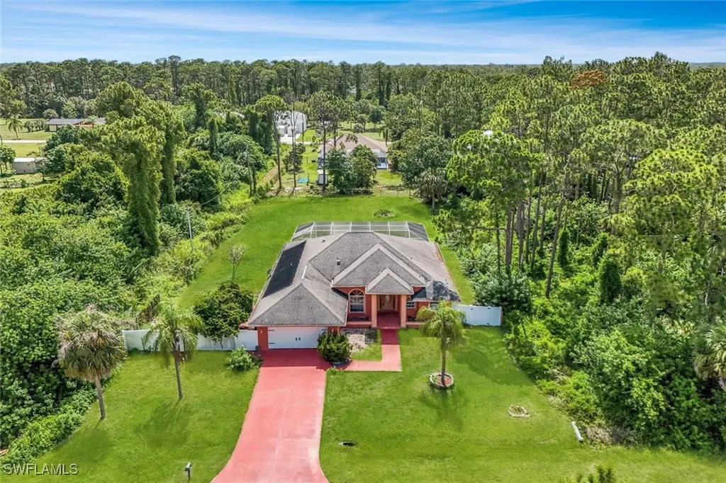 811 Jefferson Avenue Lehigh Acres FL 33936