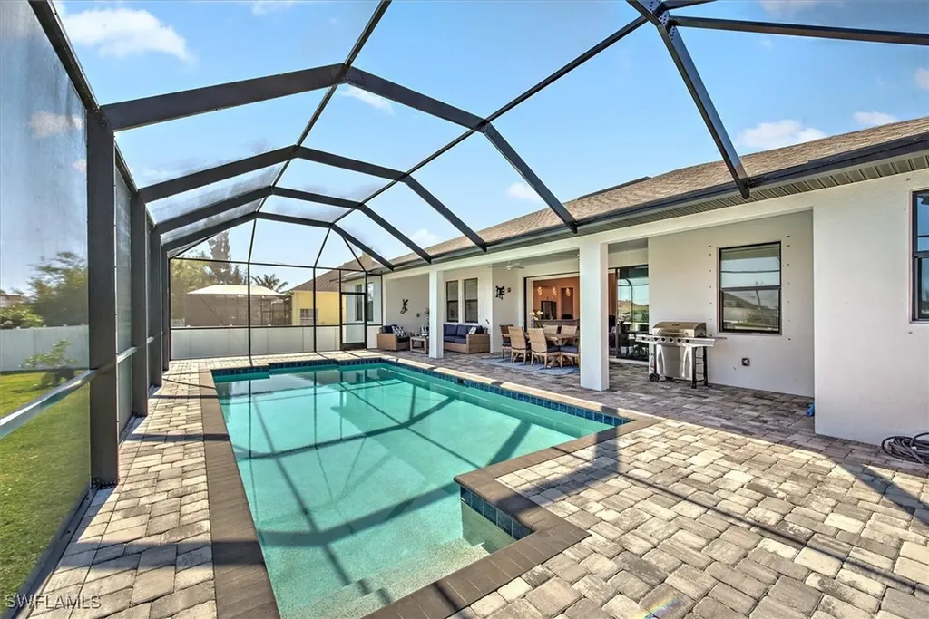 3527 SW 4th Lane Cape Coral FL 33991