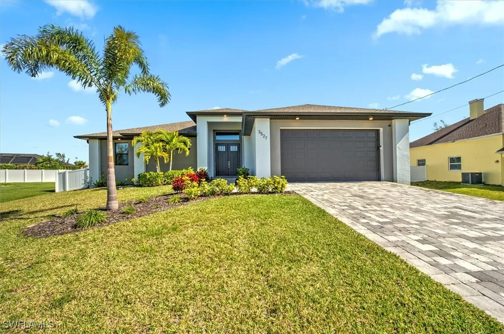 3527 SW 4th Lane Cape Coral FL 33991