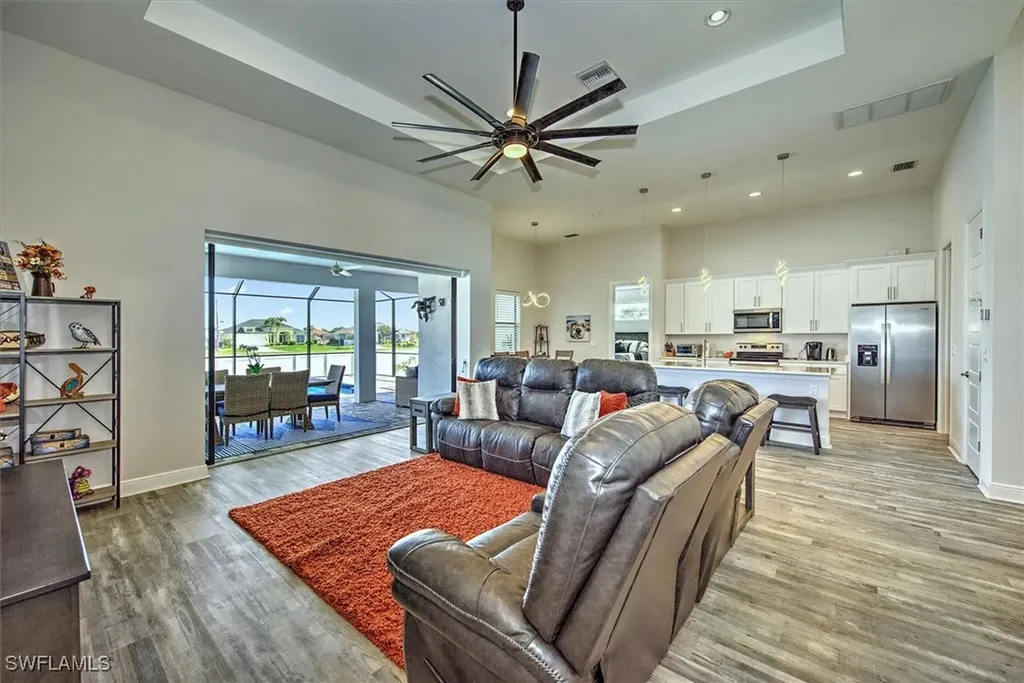 3527 SW 4th Lane Cape Coral FL 33991