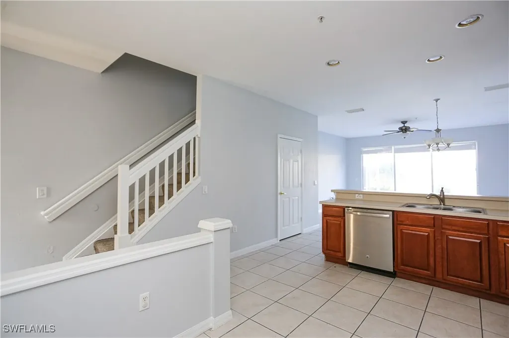 937 Hampton Circle Naples FL 34105