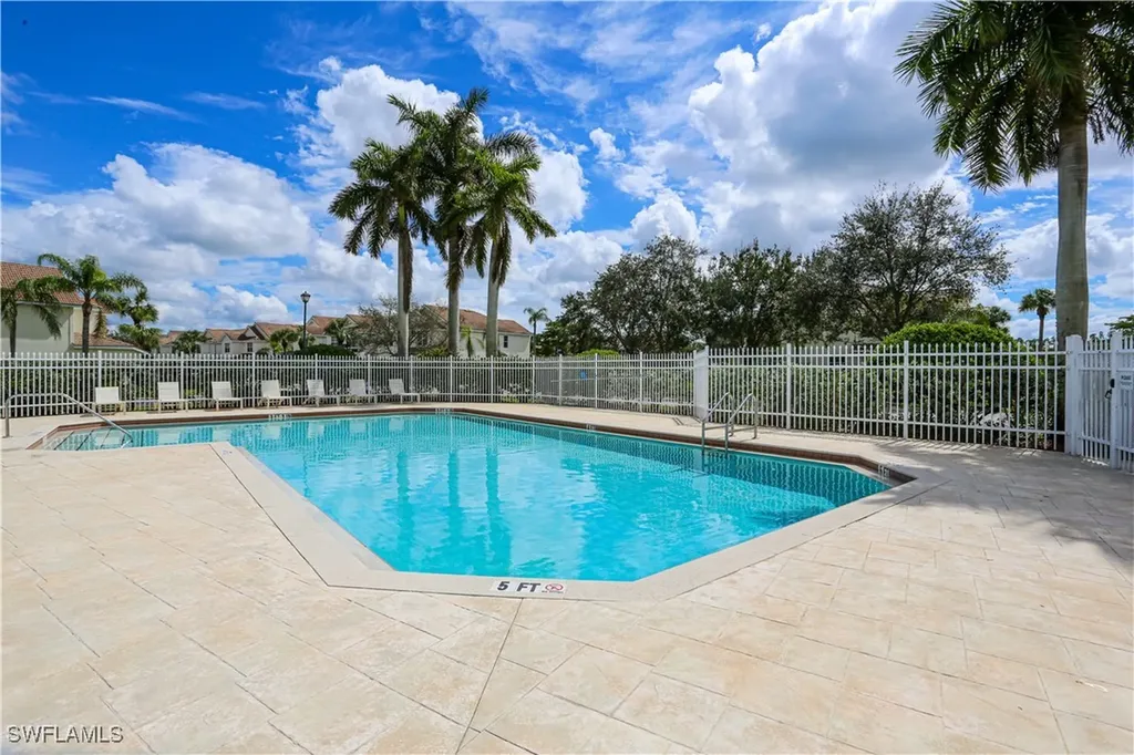 937 Hampton Circle Naples FL 34105