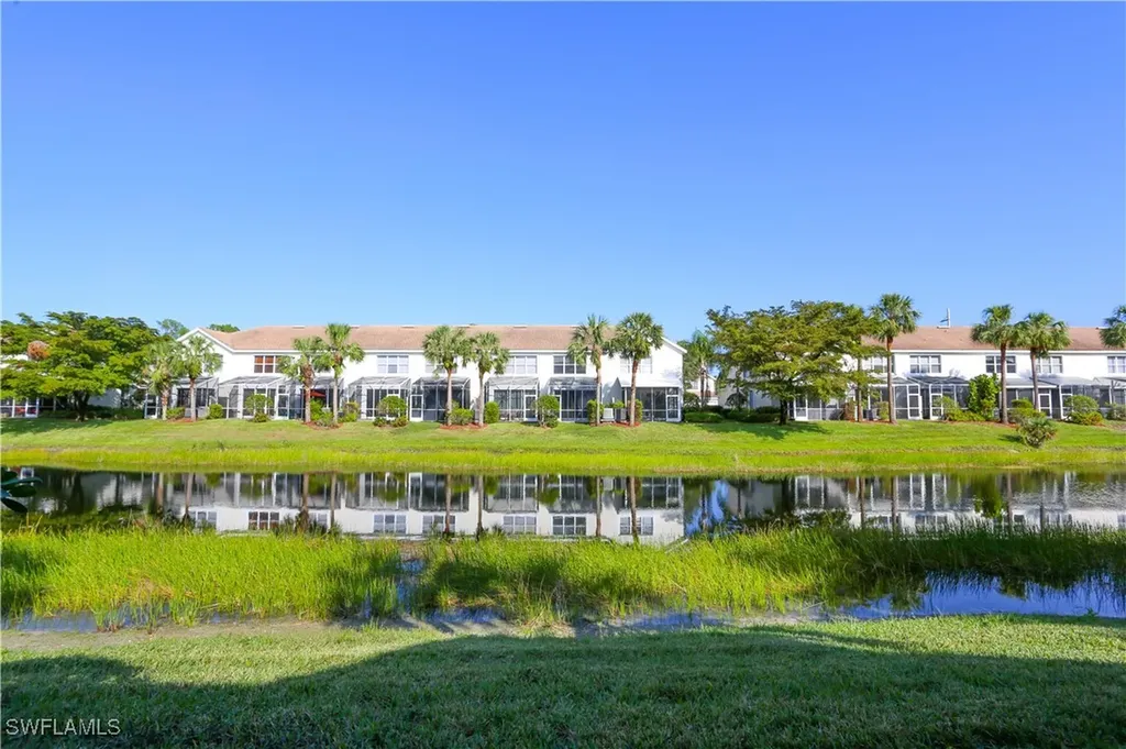 937 Hampton Circle Naples FL 34105