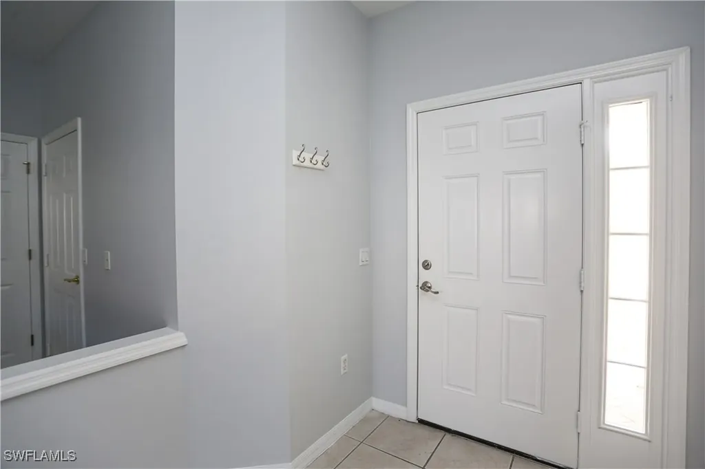 937 Hampton Circle Naples FL 34105