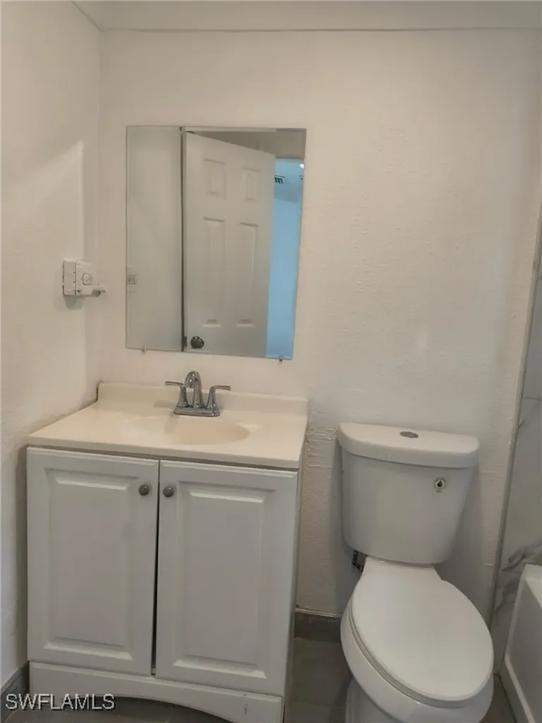 3343-3347 Dora Street Fort Myers FL 33916