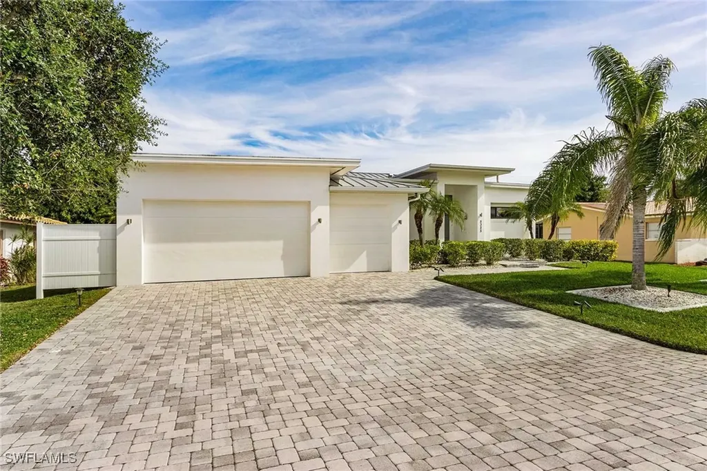 5325 Delano Court Cape Coral FL 33904