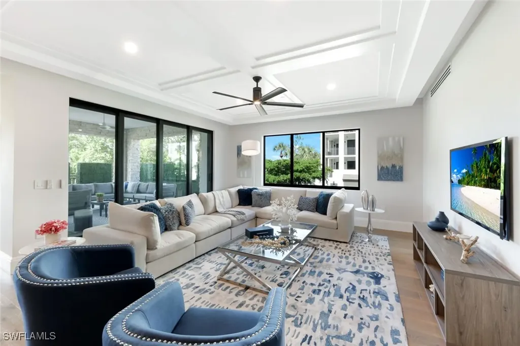 1130 3rd Avenue S Naples FL 34102