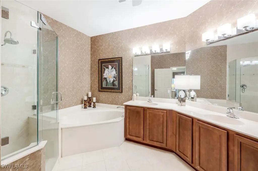 24320 Sandpiper Isle Way Bonita Springs FL 34134