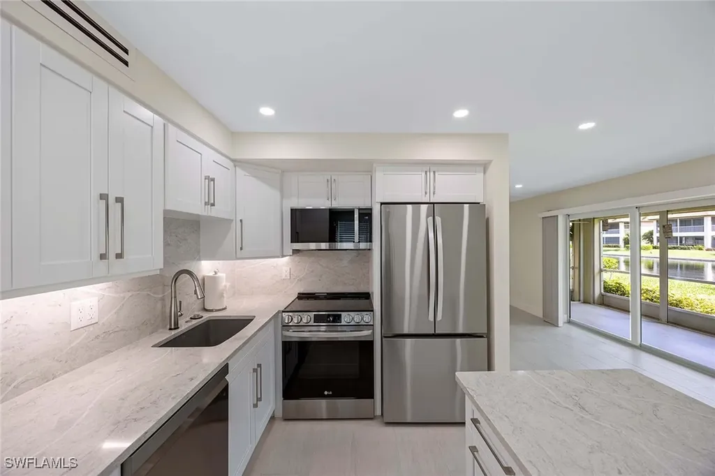 1155 Sandpiper Street Naples FL 34102