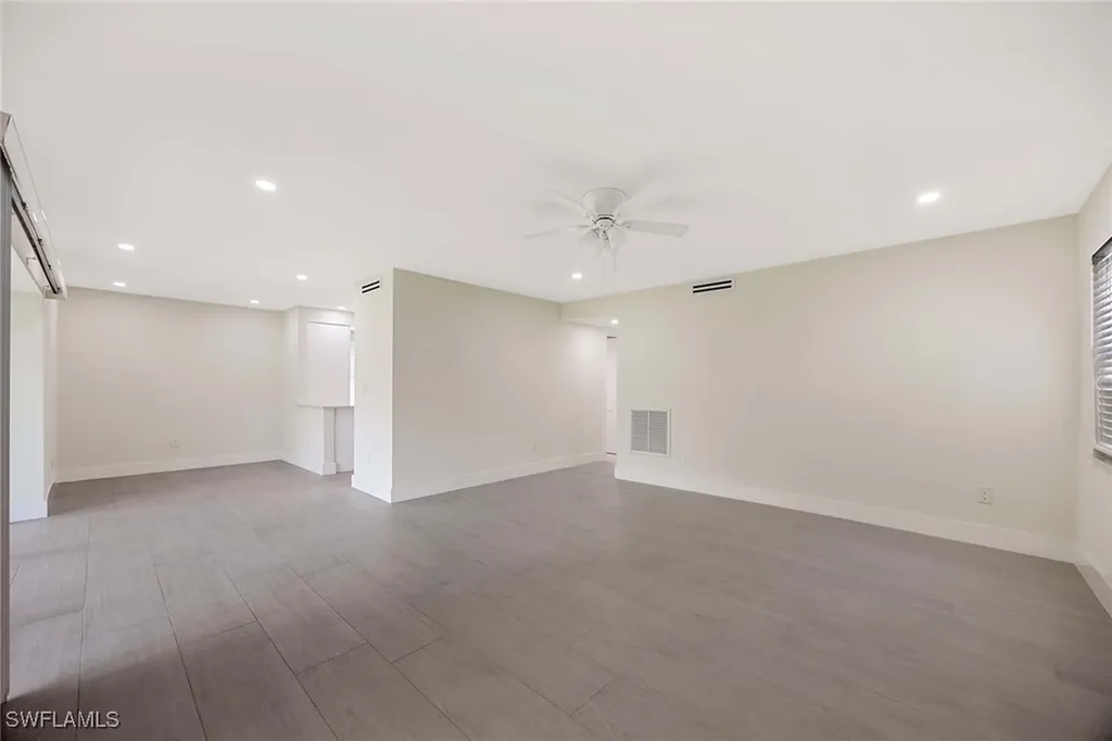 1155 Sandpiper Street Naples FL 34102