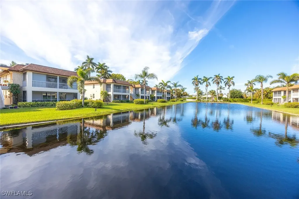 1155 Sandpiper Street Naples FL 34102