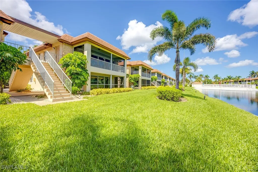 1155 Sandpiper Street Naples FL 34102