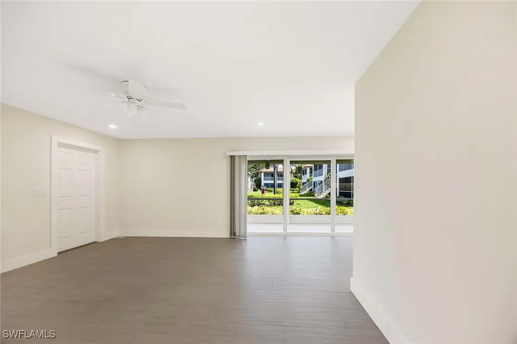 1155 Sandpiper Street Naples FL 34102