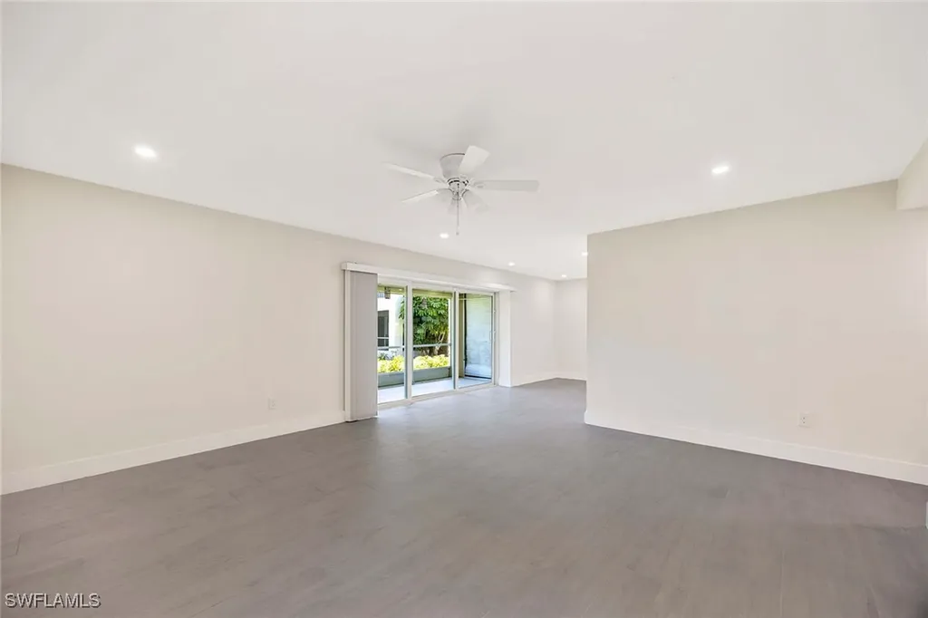1155 Sandpiper Street Naples FL 34102