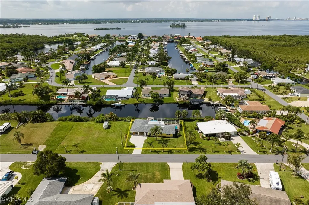 1720 Cascade Way North Fort Myers FL 33917